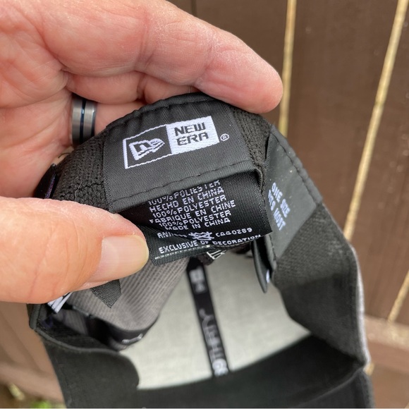 Cubs 2016 World Series Champions Official On-Field Baseball Cap - Picture 13 of 13